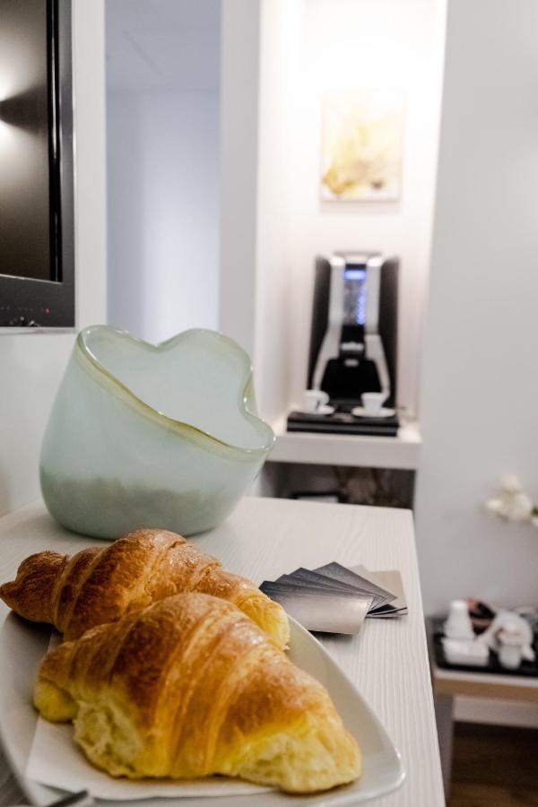 Eighty Four Luxury Rooms 로마 외부 사진