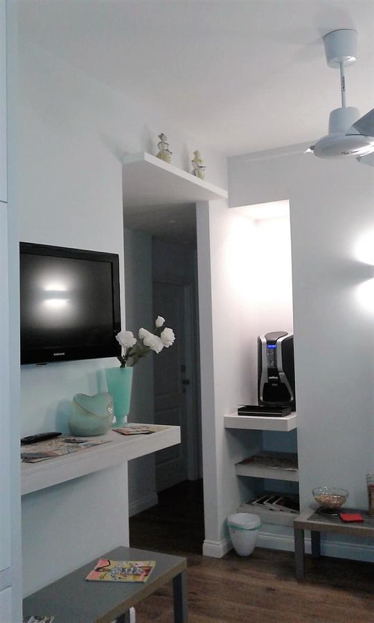 Eighty Four Luxury Rooms 로마 외부 사진